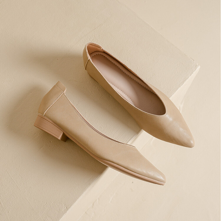 Arden Low-Top Slip Ons