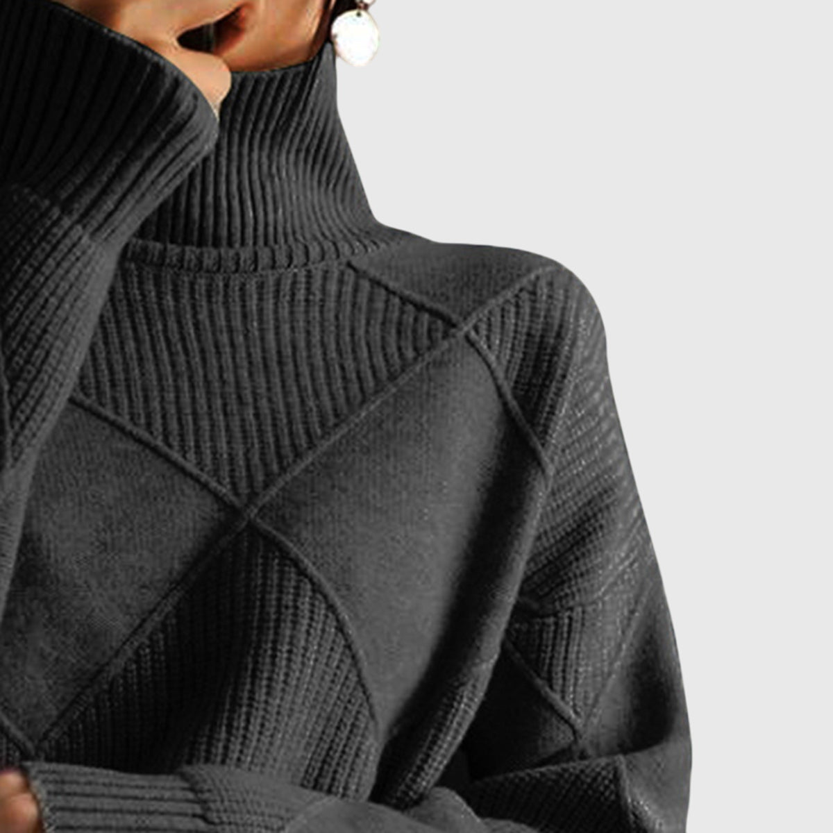 Vivara – Structured Turtleneck Knit