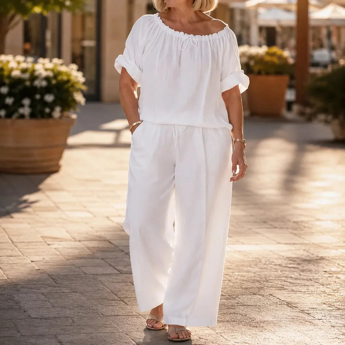 Soléne – Top & Wide-Leg Pants 2-Piece Set