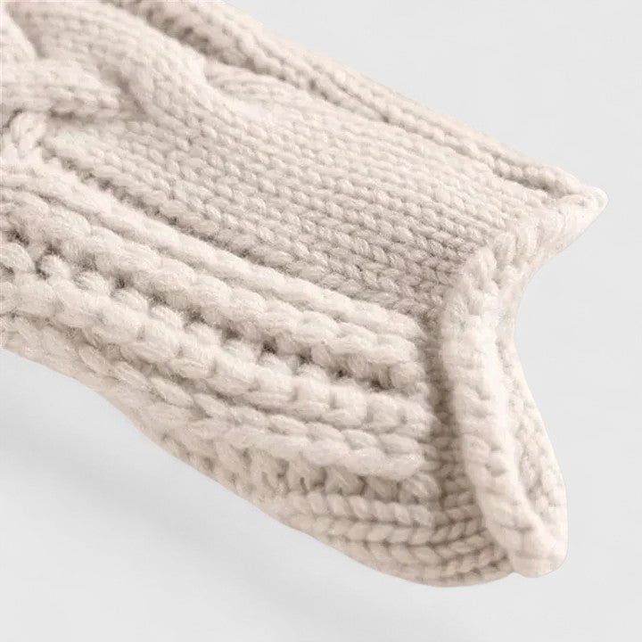 Zendrielle – Soft Cable Knit Elegant Sweater