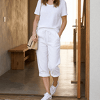 Lyora – Women's Capri Pants for Effortless Everyday Style